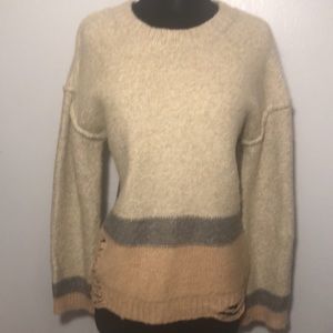 Hem & Thread Distressed sweater